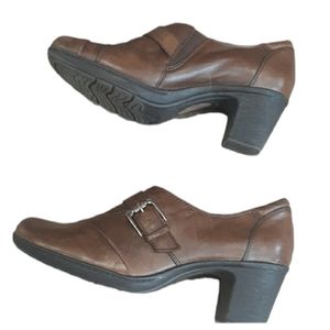 Earth origins brown leather slipon buckle shoe size 8.5